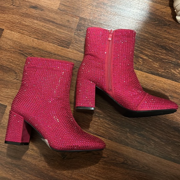 HESTER-15 Red TOP MODA - Picture 2 of 3